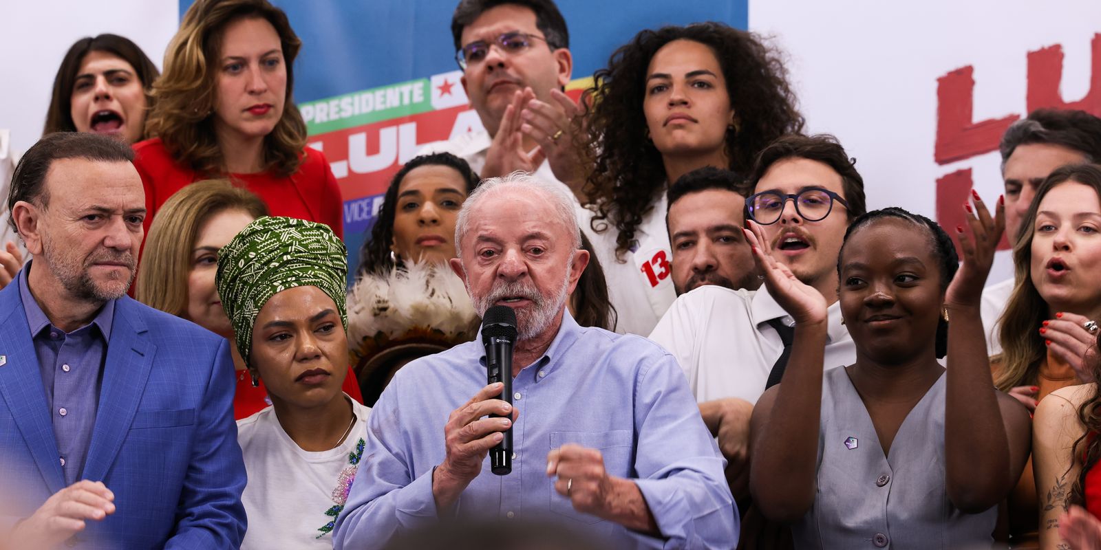 Lula cobra Flávio Bolsonaro sobre apoio à escala 6x1 em discurso