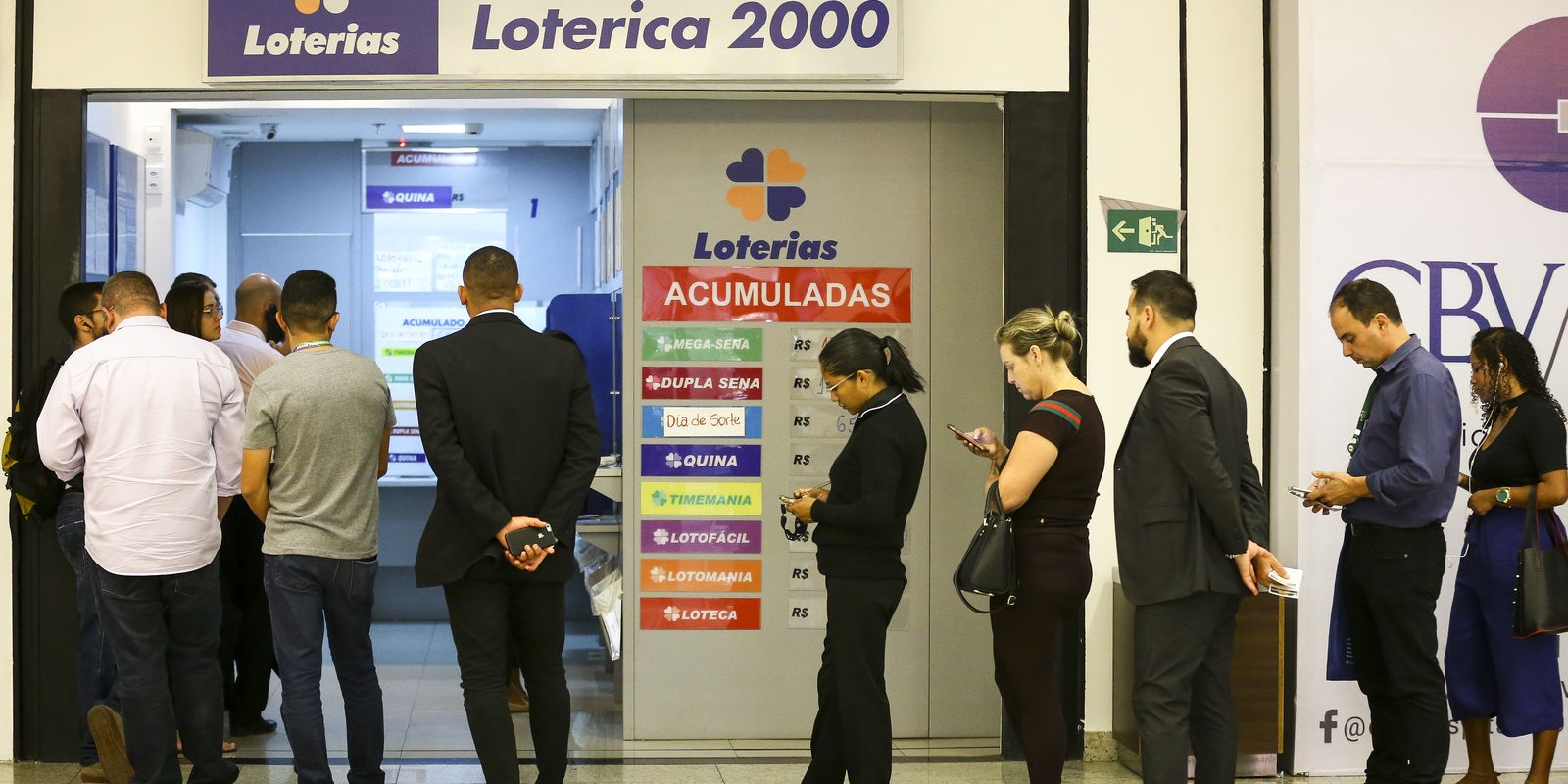 Mega-sena sorteia prêmio acumulado em R$ 112 milhões