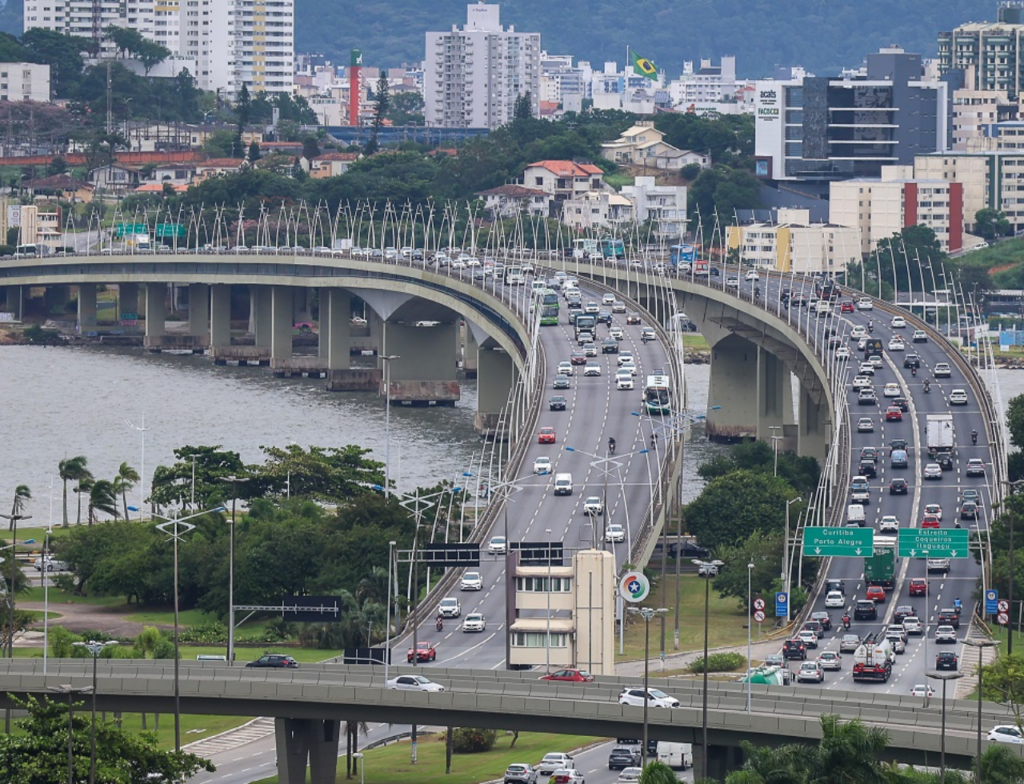 Ônibus intermunicipais terão passagem gratuita em SC neste domingo