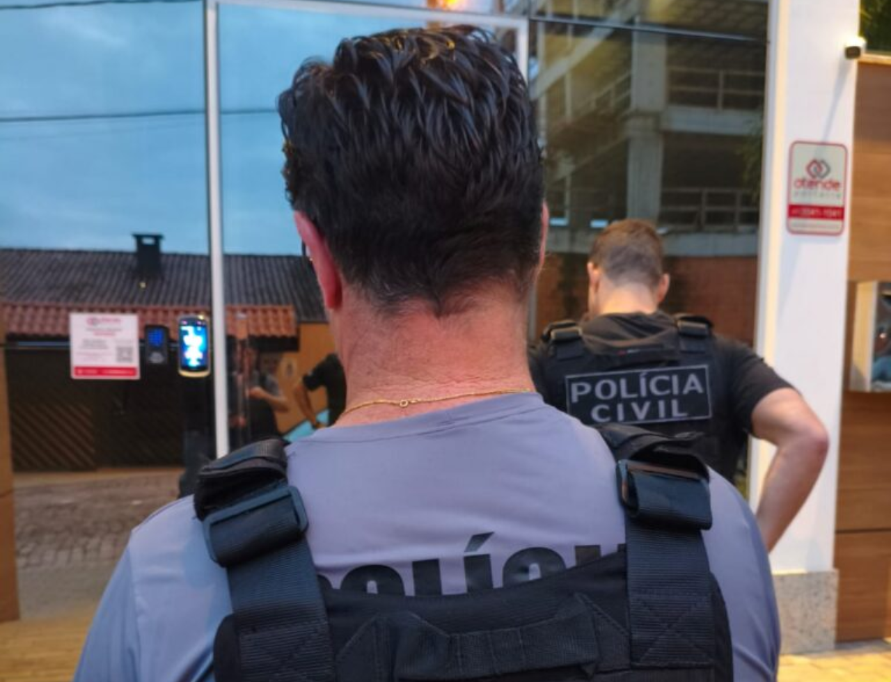 Operação da Polícia Civil mira contratos de publicidade em SC