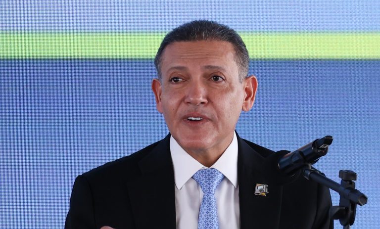Prorrogação da votação exigiu medidas extraordinárias, diz presidente do TSE