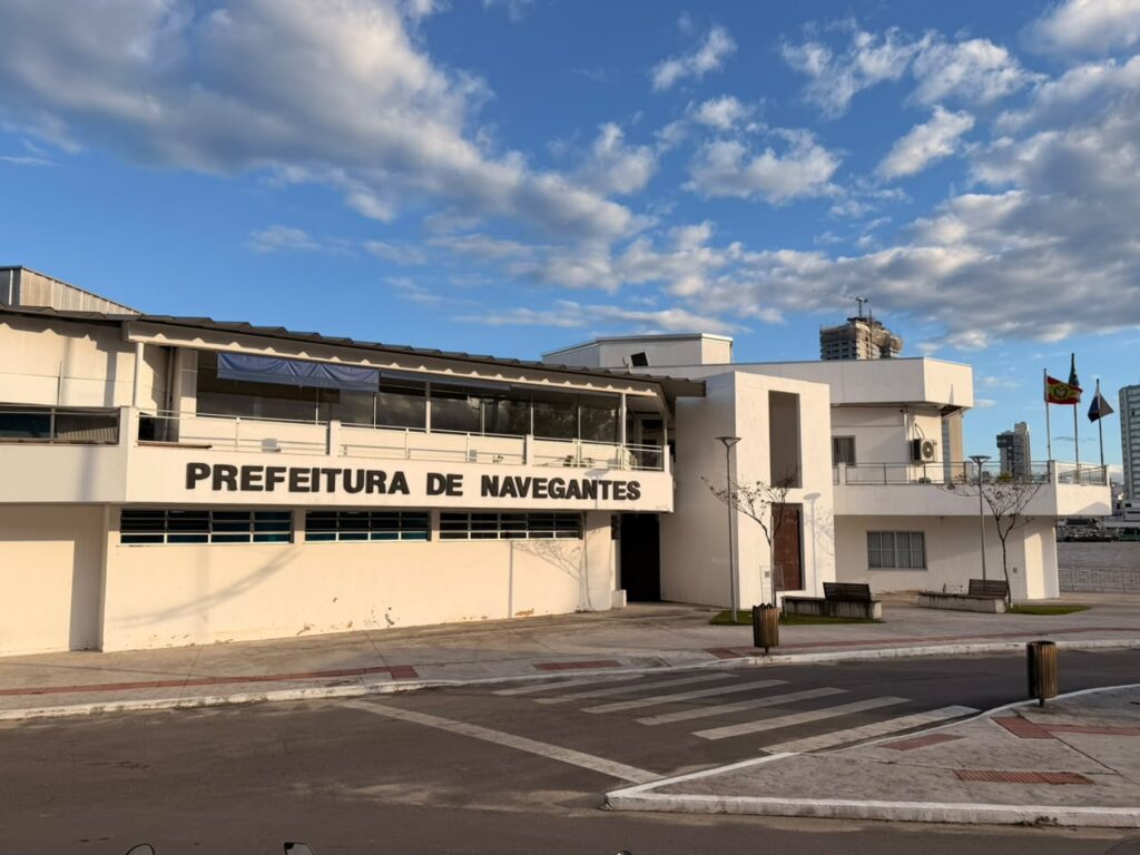 Processos seletivos com provas em dezembro são abertos em Navegantes