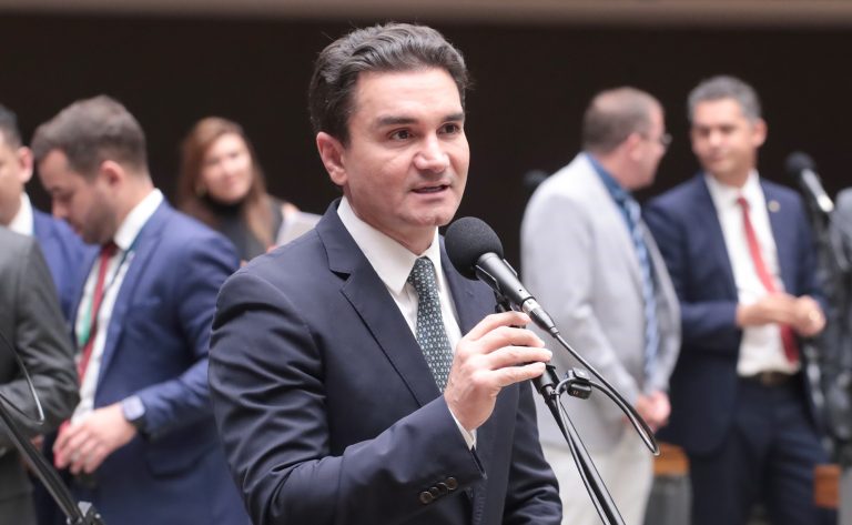 Proposta cria regras rígidas contra a exploração sexual infantil no turismo