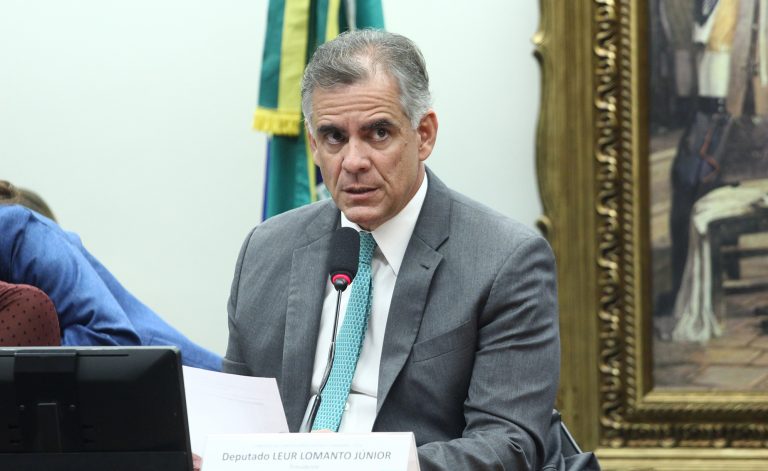Projeto de registro digital de imóveis avança na Câmara dos Deputados