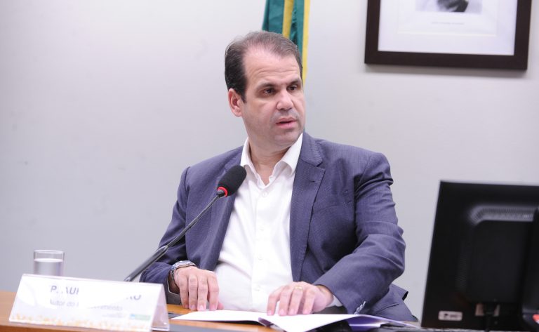 Projeto de lei propõe etiqueta com indicação de cor para daltonismo