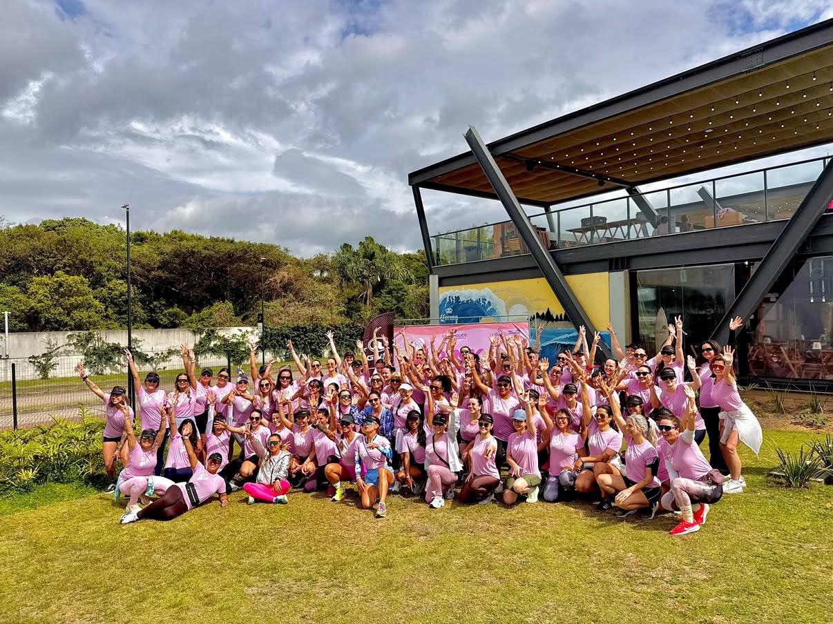 Prova Pink Wave combina esporte, bem-estar e conexão em Garopaba