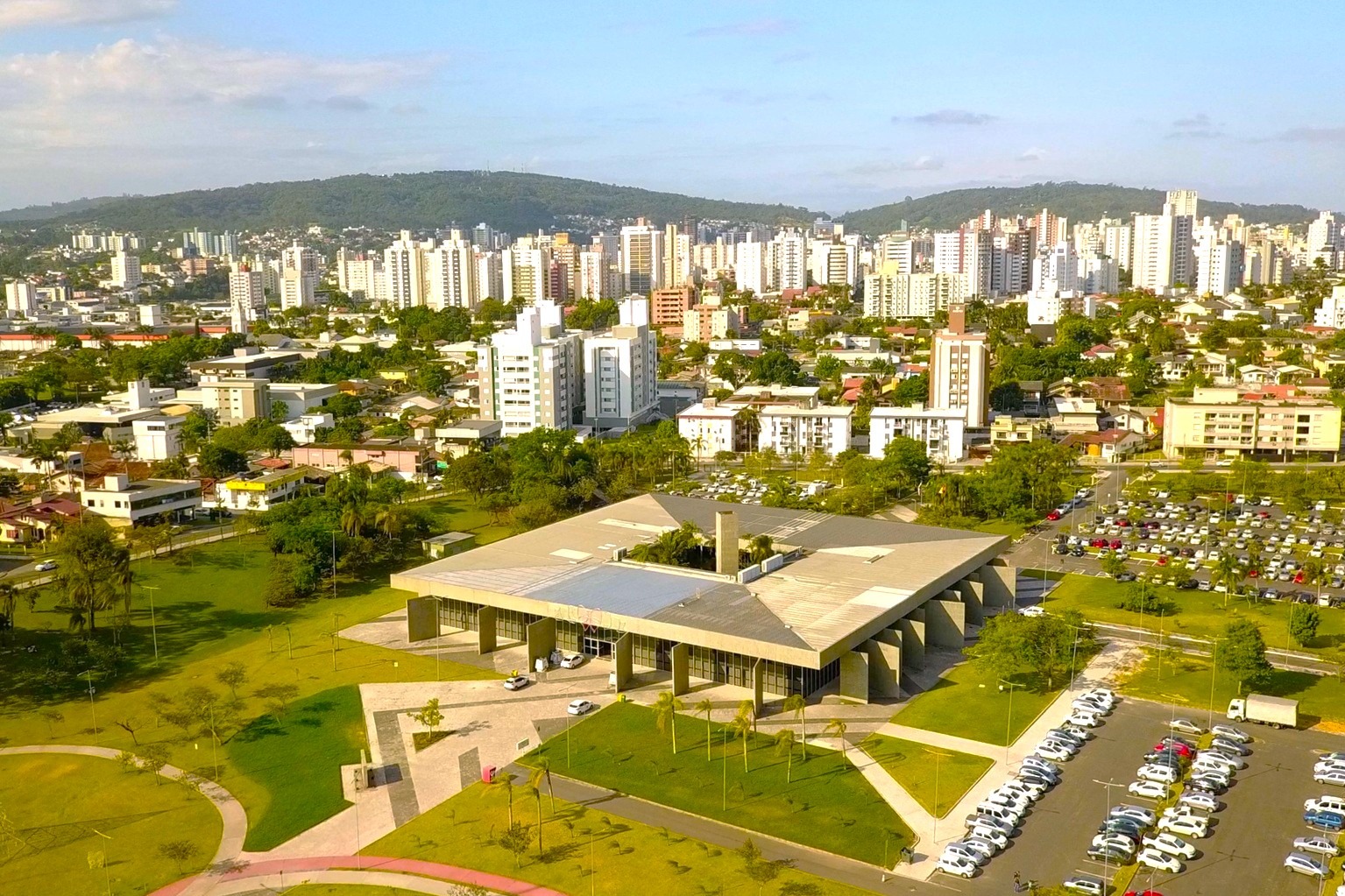 TCE/SC recomenda aprovação das contas de Criciúma de 2025