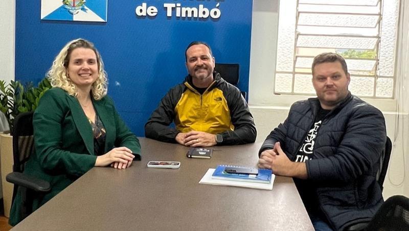 Timbó prepara plano para manter atendimento de saúde durante enchentes