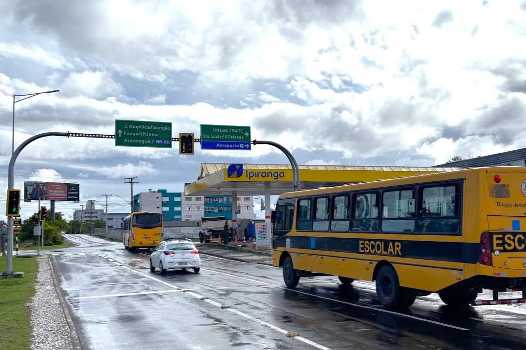 Trânsito em Criciúma muda e libera pista na Avenida Centenário