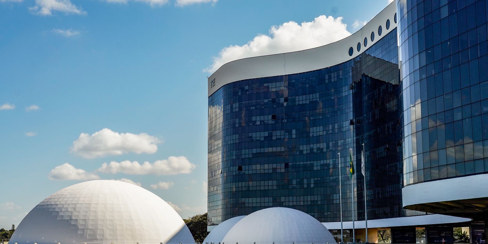 Aplicativo pardal registra denúncias eleitorais no tse