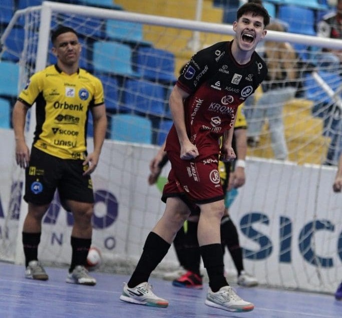 Tubarão Futsal é goleado pelo JEC na partida de ida das quartas de final do Catarinense