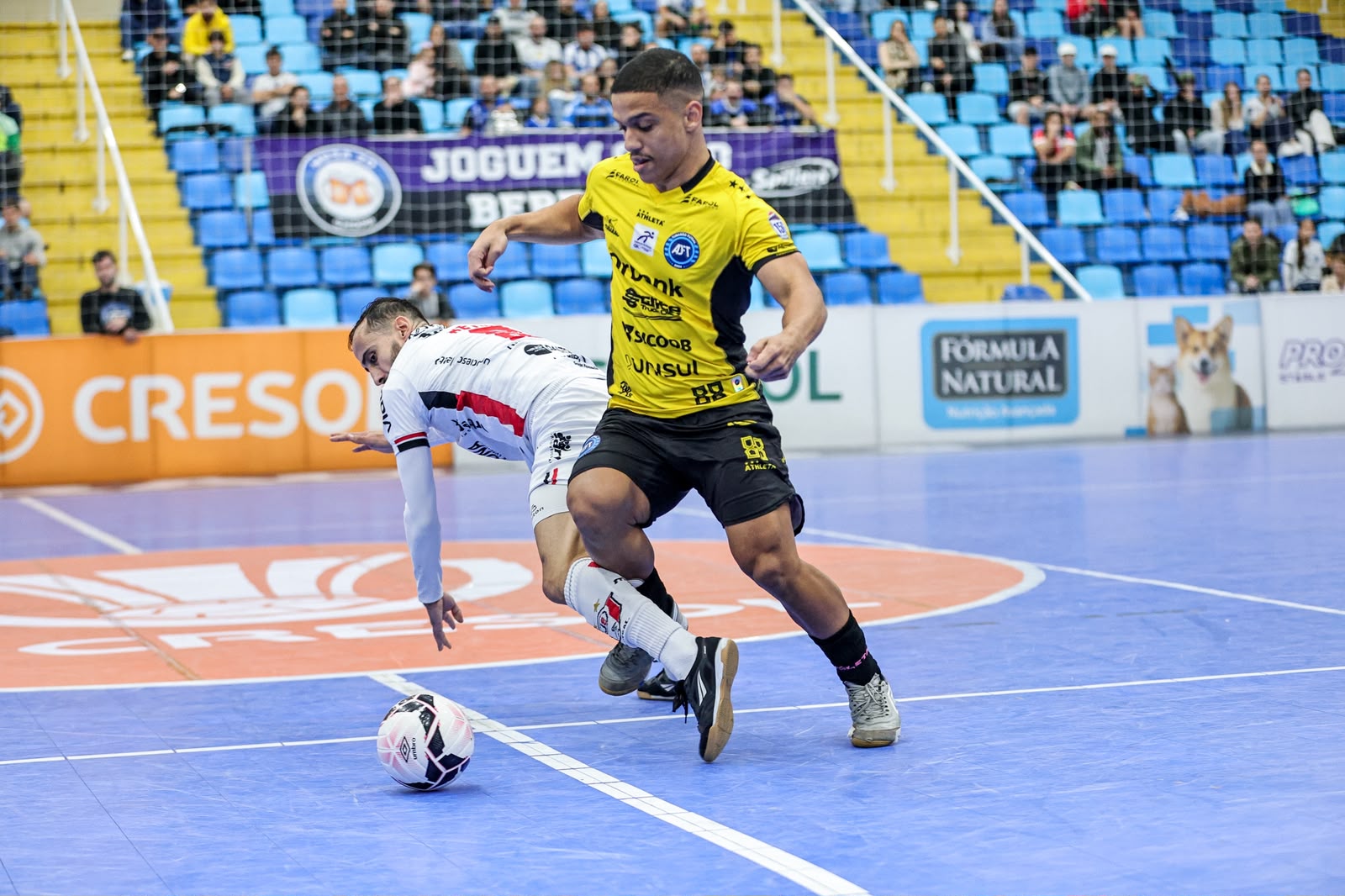 Tubarão Futsal enfrenta o Joinville pelas quartas de final