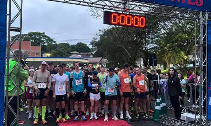 2ª Meia Maratona das 4 Pontes movimentou Indaial no domingo (30) 