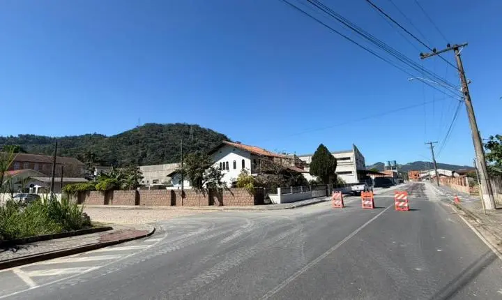 A partir deste domingo (23), a Av. Presidente Kennedy estará interditada novamente para a finalização das obras.