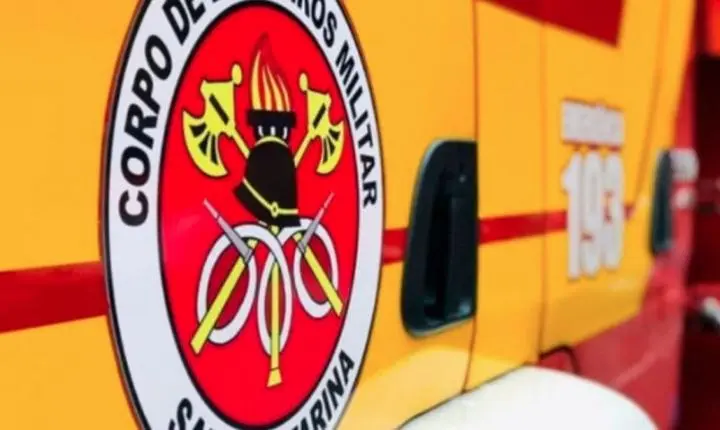Acidente entre moto e scooter elétrica deixa mulher ferida em Içara