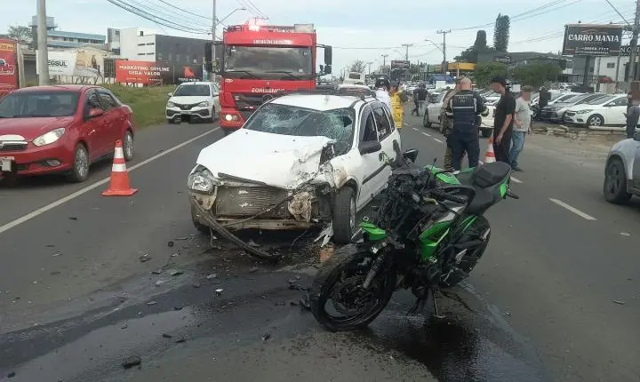 Acidente na SC-445 deixa motociclista de 24 anos ferido em Içara