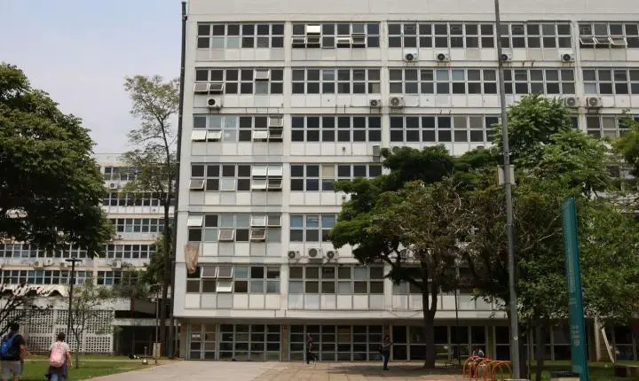 Servidores da USP encerram paralisação após acordo com a reitoria