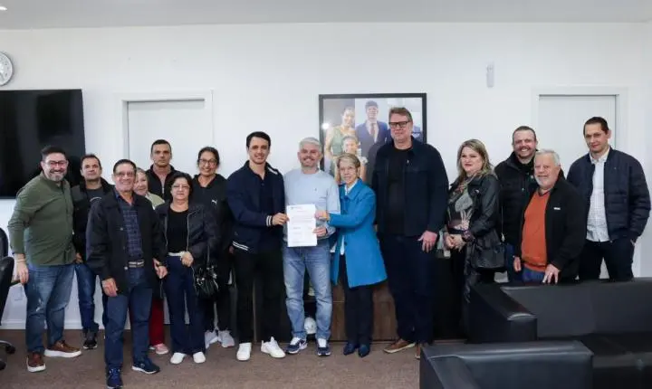 Assinada ordem de serviço para pavimentação de rua do bairro Fidélis