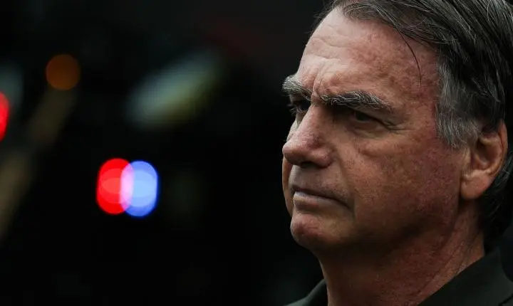 Jair Bolsonaro pede autorização do STF para realizar consulta com a nora
