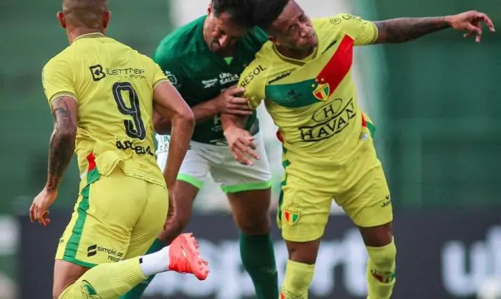 Brusque avança na luta pelo acesso e Figueirense e Barra garantem a permanência no Brasileirão da Série C