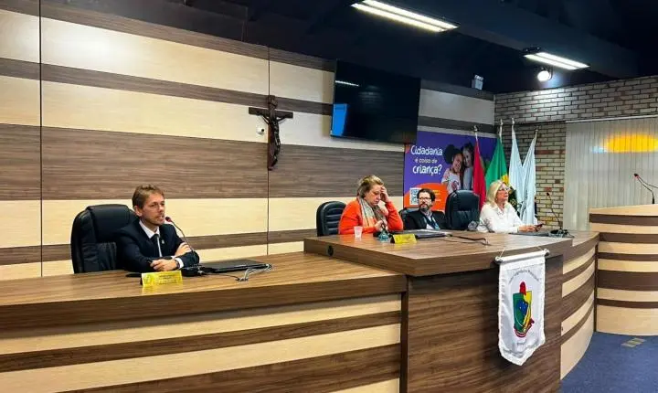 Brusque sedia reunião do Colegiado de Tributação da AMVE