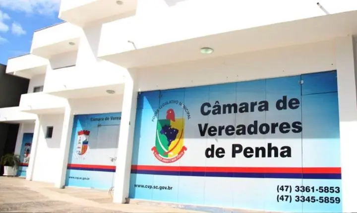 Câmara cassa por unanimidade o mandato de vereador investigado por ‘rachadinha’ em SC