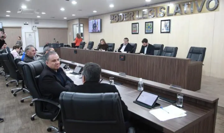 Câmara de Blumenau aprova proposta de Emenda à Lei Orgânica que altera convocação de suplentes de vereadores 