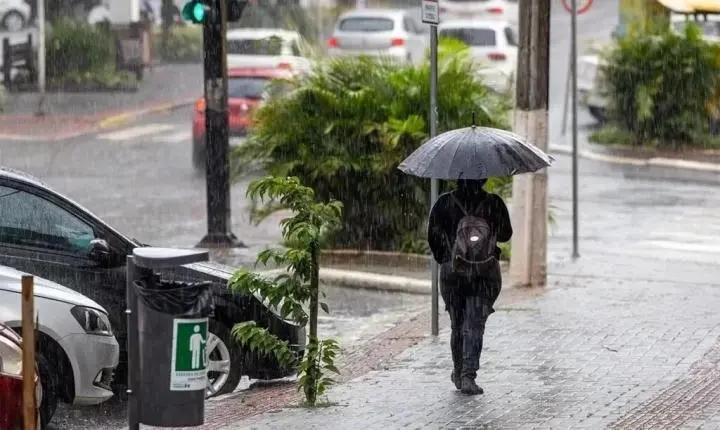 Chuva forte coloca Florianópolis em alerta; veja a previsão