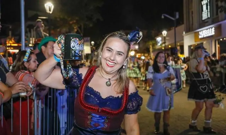 Clubes de Caça e Tiro mantêm tradição germânica viva na Oktoberfest