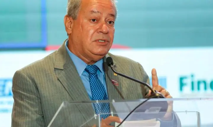 A CNI alerta para riscos nas exportações brasileiras com possível tarifa de 25% dos EUA