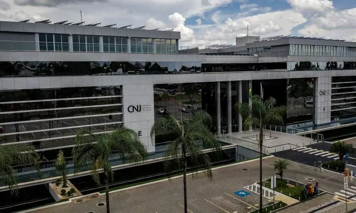 Cnj acaba com aposentadoria compulsória como pena máxima para magistrados