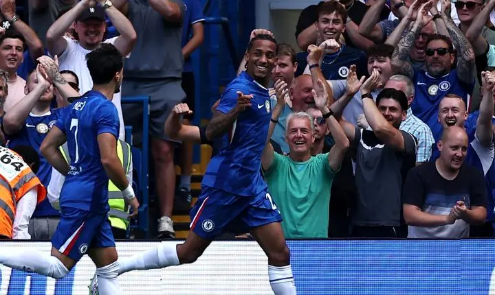 Com show de João Pedro, Chelsea goleia o Milan em amistoso na Indonésia