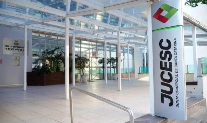 Com Inteligência Artificial, Jucesc reduz em 31% o tempo de análise de processos