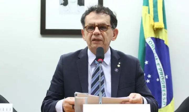Comissão da Câmara aprova gratuidade de documentos para idosos
