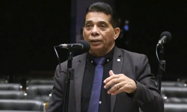 Comissão aprova projeto que amplia embarque armado para agentes de segurança