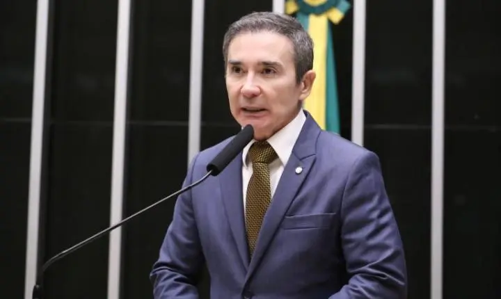 Comissão aprova critérios mais rígidos para o Selo Praia Acessível, visando a plena acessibilidade