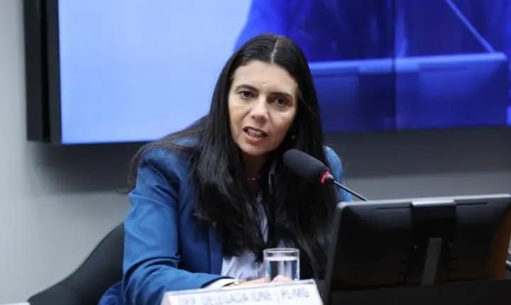 Comissão da Câmara aprova regras para saída temporária em violência doméstica