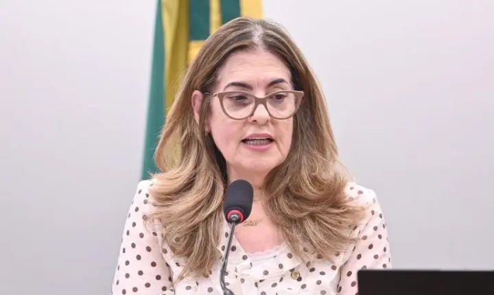 Comissão da Câmara aprova novas regras para uniformes que garantem a dignidade do trabalhador