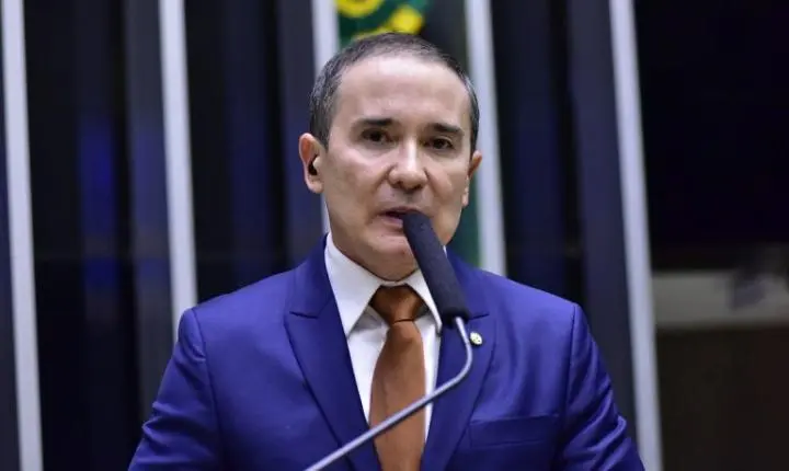 Comissão de educação da câmara aprova prioridade de recursos para escolas com foco em acessibilidade e educação especial