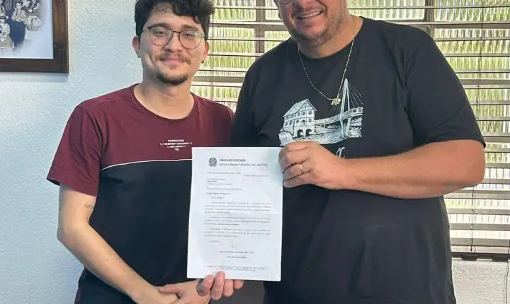 Comitiva do PT de Timbó entrega R$ 328 mil em recursos à Prefeitura por articulação federal