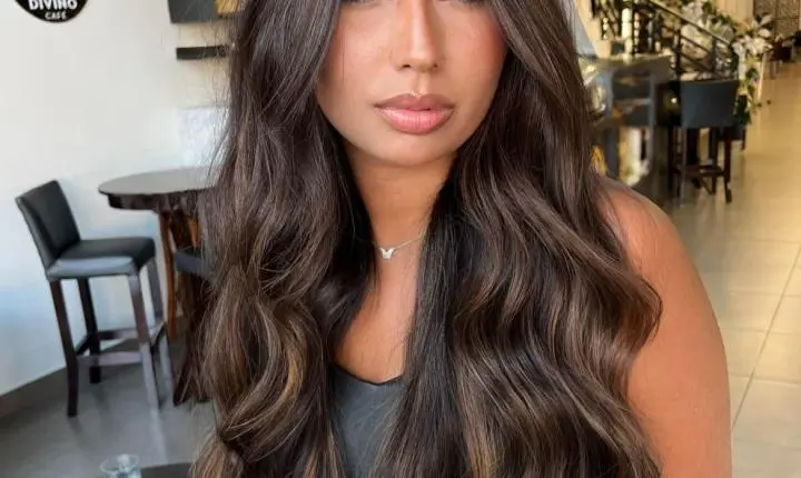 *Concurso da Realeza da 40ª Fenarreco define suas 10 candidatas* _Escolha ocorre em 18 de outubro e definirá Rainha, 1ª Princesa e 2ª Princesa_ O concurso que vai eleger a Rainha, a 1ª Princesa e a 2ª Princesa da 40ª Fenarreco j