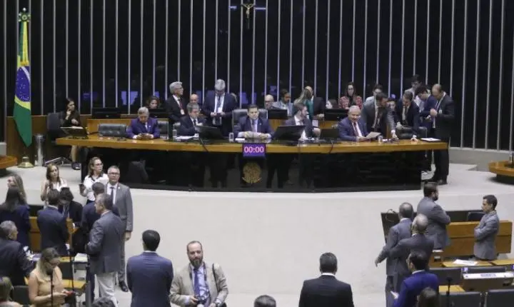 Congresso Nacional agenda sessão conjunta para analisar vetos presidenciais nesta quinta-feira