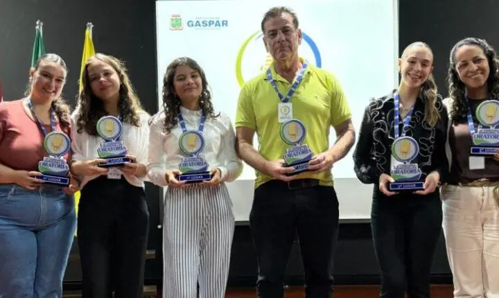 Conheça os vencedores do 6º Concurso Municipal de Oratória de Gaspar 