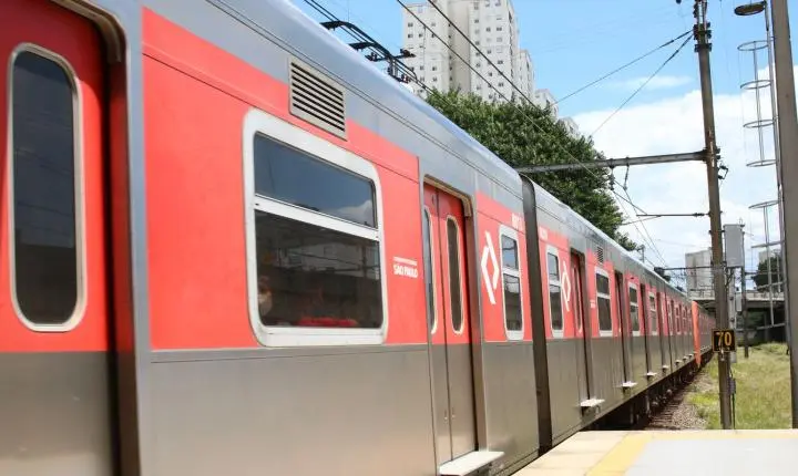 CPTM retoma operação de linhas de trem em São Paulo após falhas da concessionária Trivia