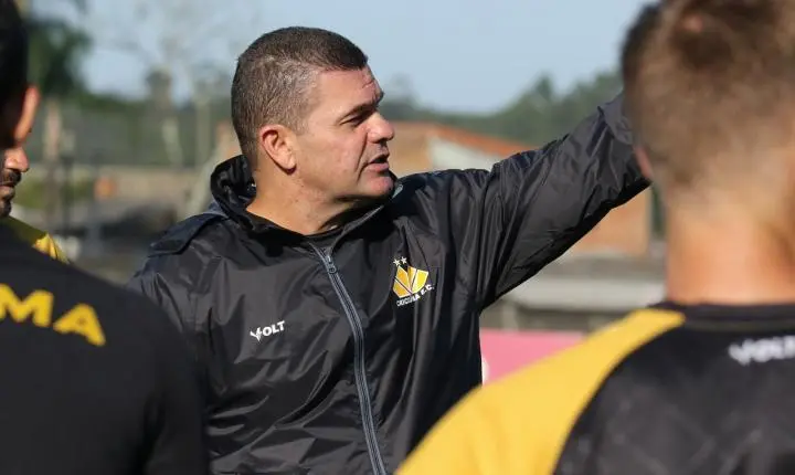 Criciúma estreia novo técnico contra o Avaí; veja novidades