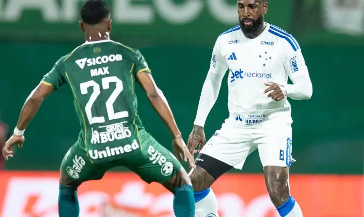 Cruzeiro empata com a Chapecoense na Copa do Brasil após ter gol anulado pelo VAR