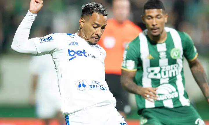 Cruzeiro e Chapecoense decidem vaga na Copa do Brasil nesta quarta-feira