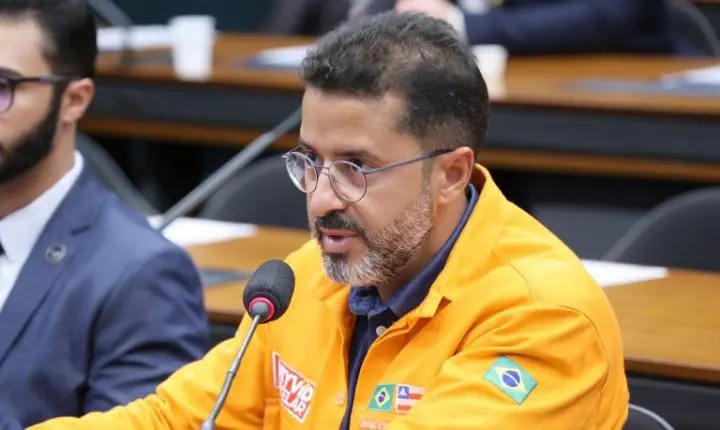Discussão na Câmara divide opiniões sobre medidas do governo para conter preços dos combustíveis
