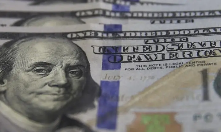 Déficit das contas externas do Brasil atinge US$ 1,765 bilhão em abril