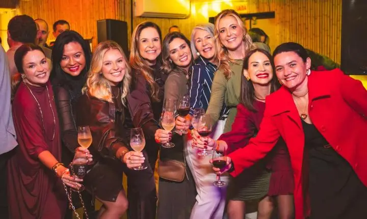 Del Vino convida a conhecer a Praia do Rosa pelo sabor, com pratos a R$ 89